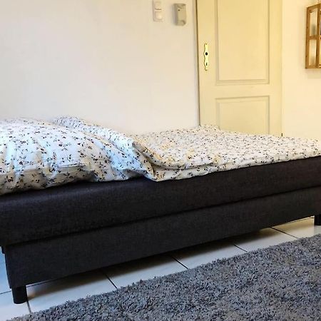 Charmante Gartenwohnung Mit Privatem Grossen Garten Köln Dış mekan fotoğraf