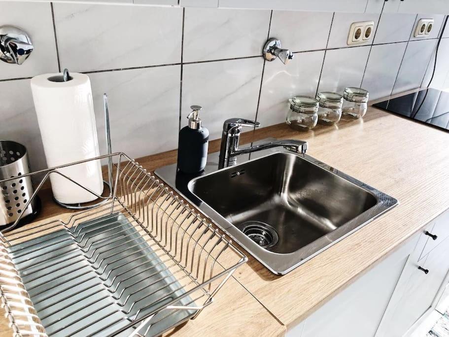 Charmante Gartenwohnung Mit Privatem Grossen Garten Köln Dış mekan fotoğraf